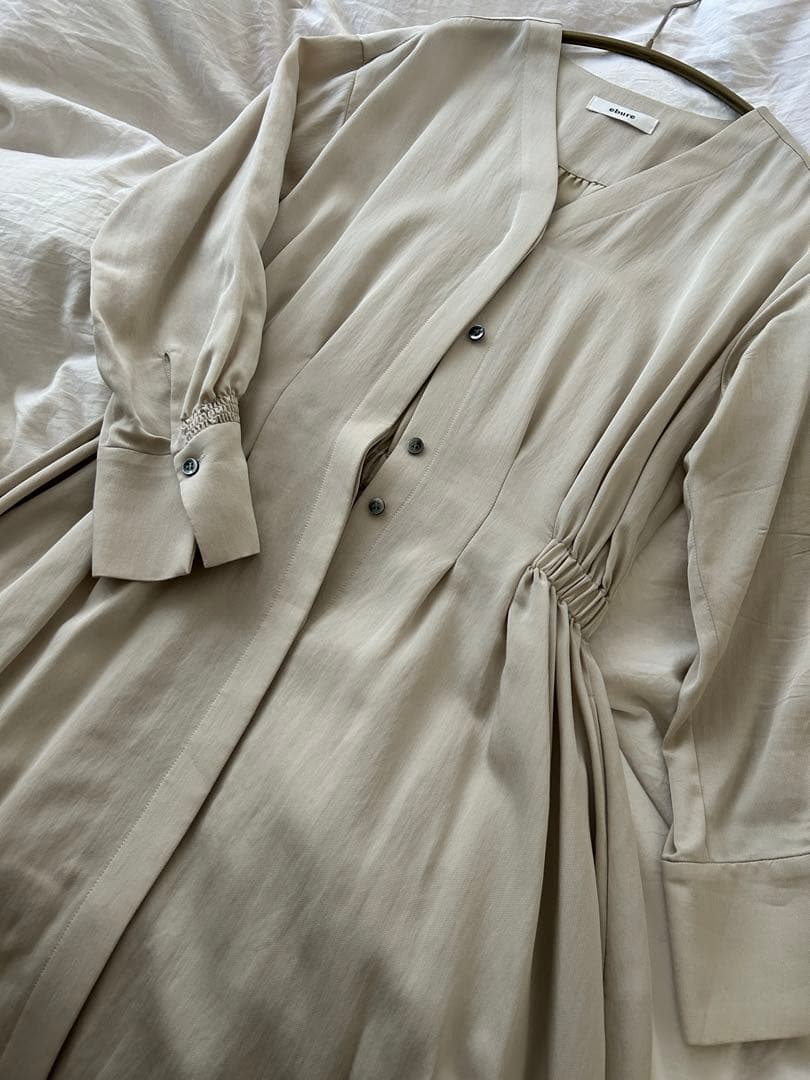 ebure ビスコース ギャザーワンピース