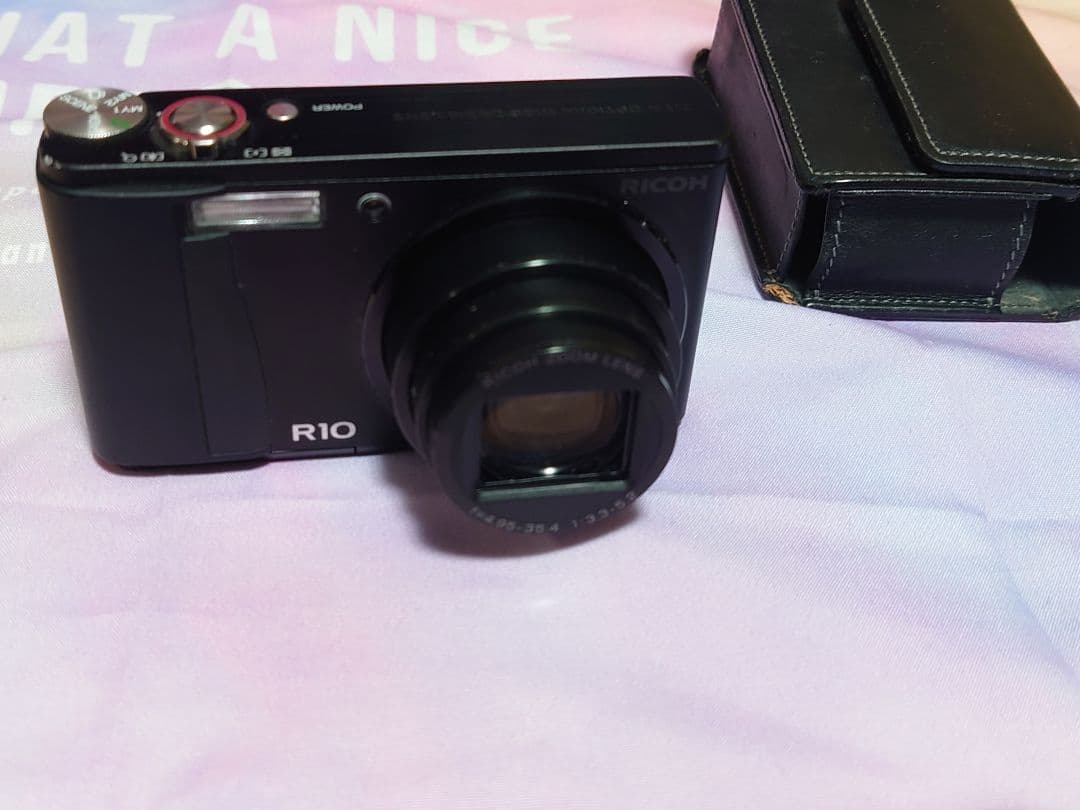 RICOH R10 コンパクトデジタルカメラ ブラック