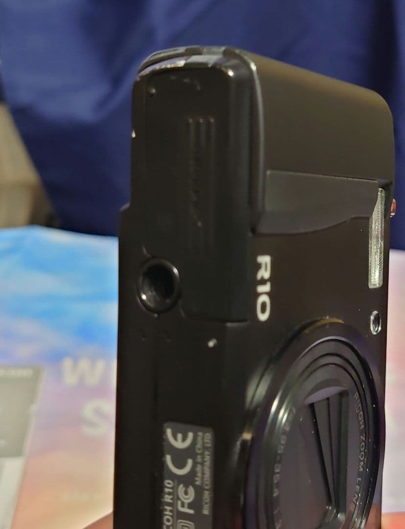 RICOH R10 コンパクトデジタルカメラ ブラック