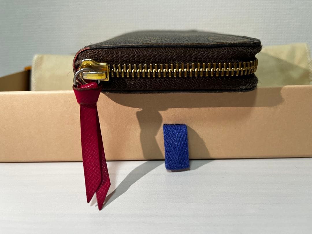 ルイヴィトン 長財布 ラウンドファスナー ポルトフォイユクレマンス フューシャ