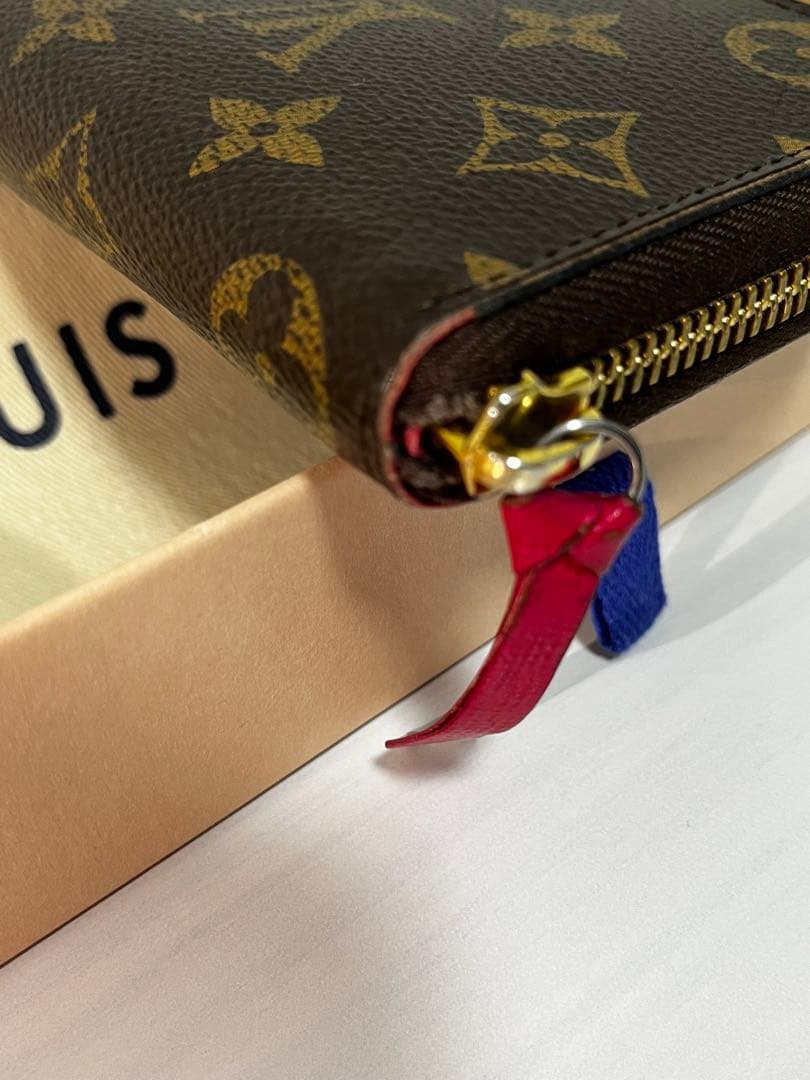 ルイヴィトン 長財布 ラウンドファスナー ポルトフォイユクレマンス フューシャ