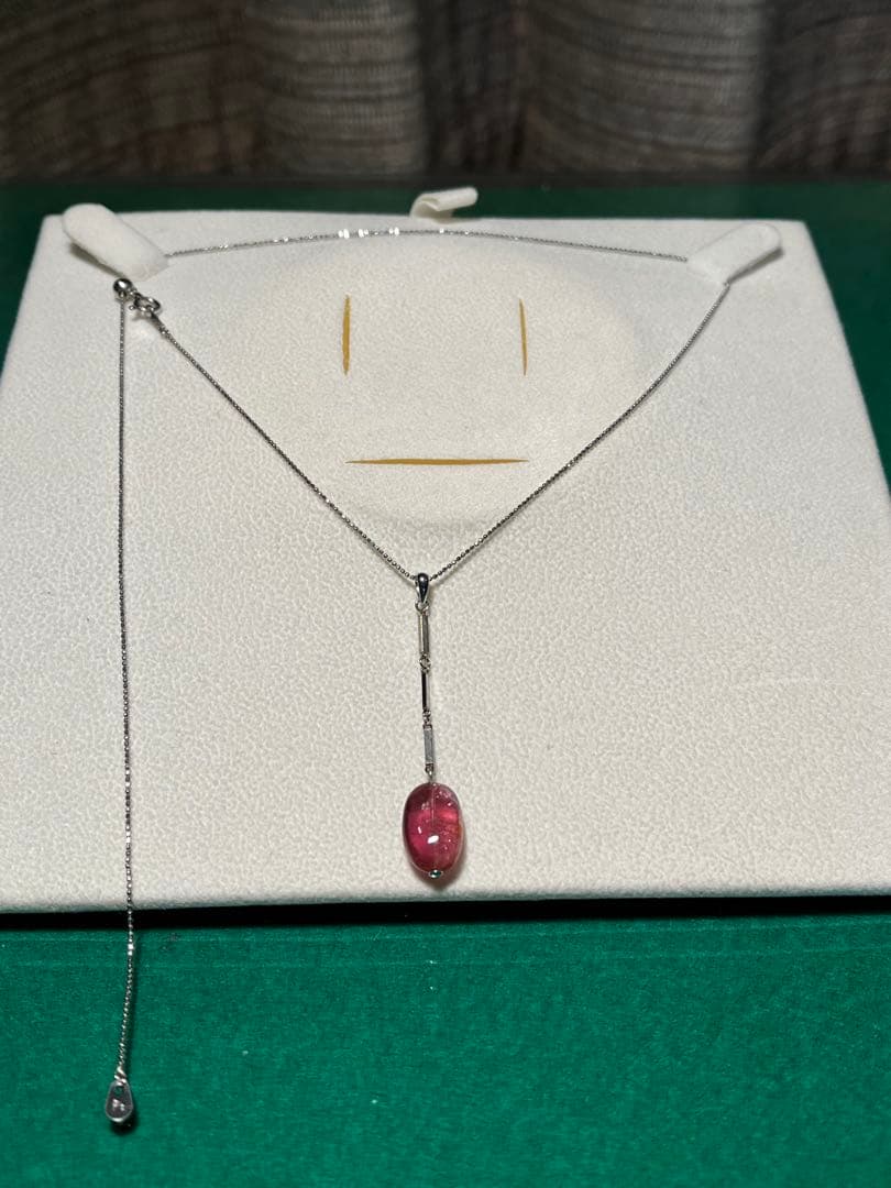 【Mami プロフィール必読】桜色石付き　Pt 850 ペンダント