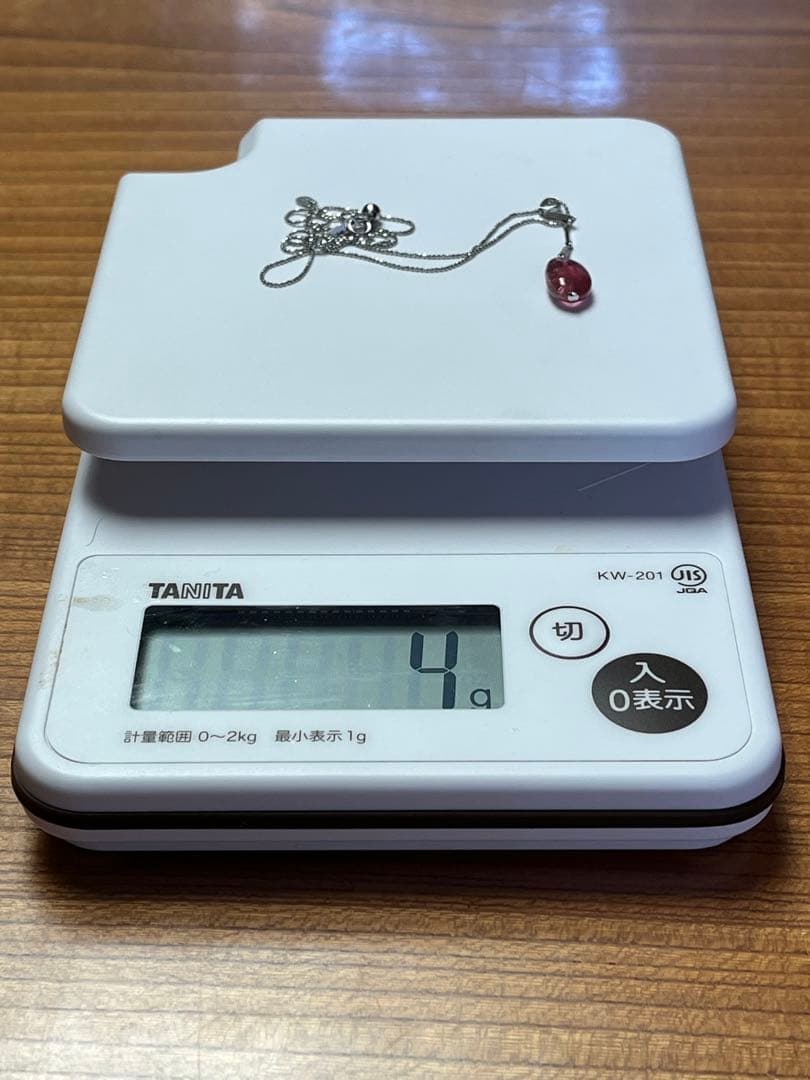 【Mami プロフィール必読】桜色石付き　Pt 850 ペンダント