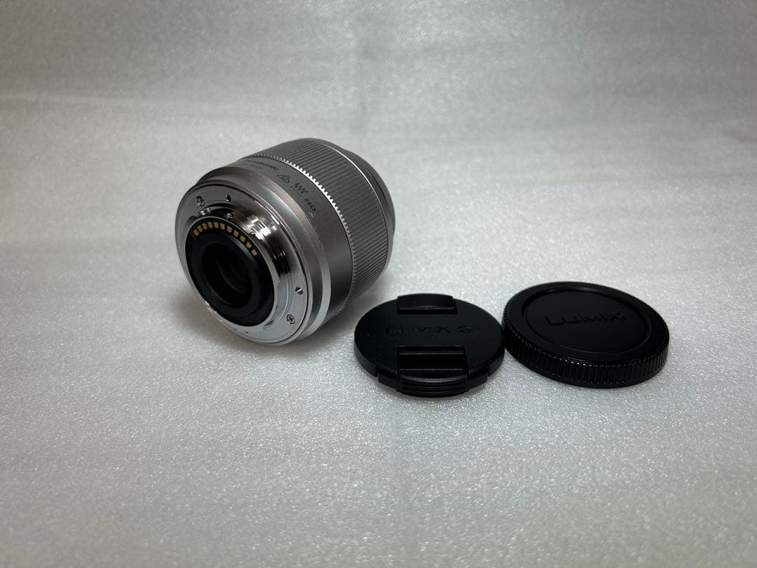 Panasonic LUMIX G 25mm F1.7 ASPH（シルバー）