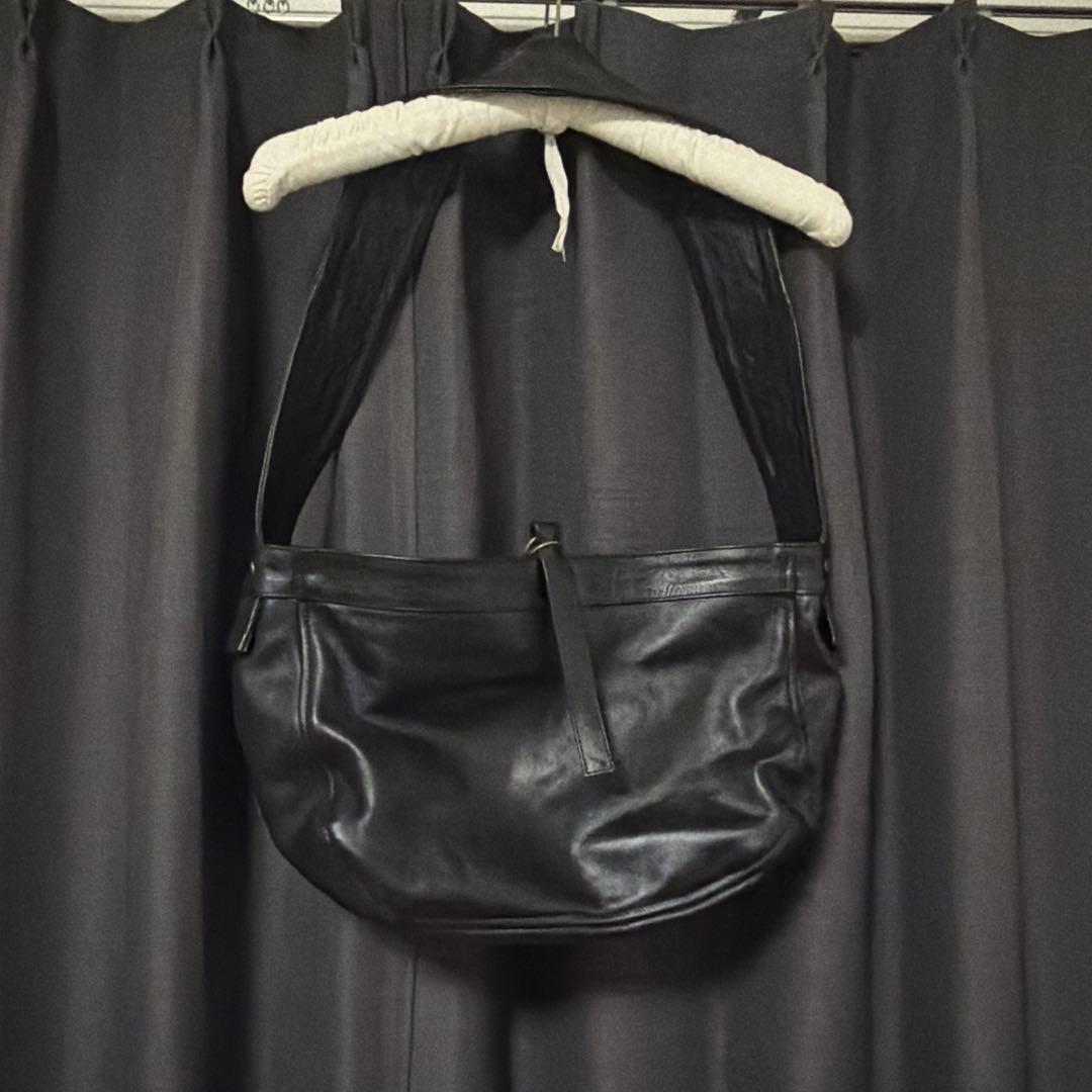 CCU NEWS PAPER BAGM シーシーユー レザーショルダーバッグ