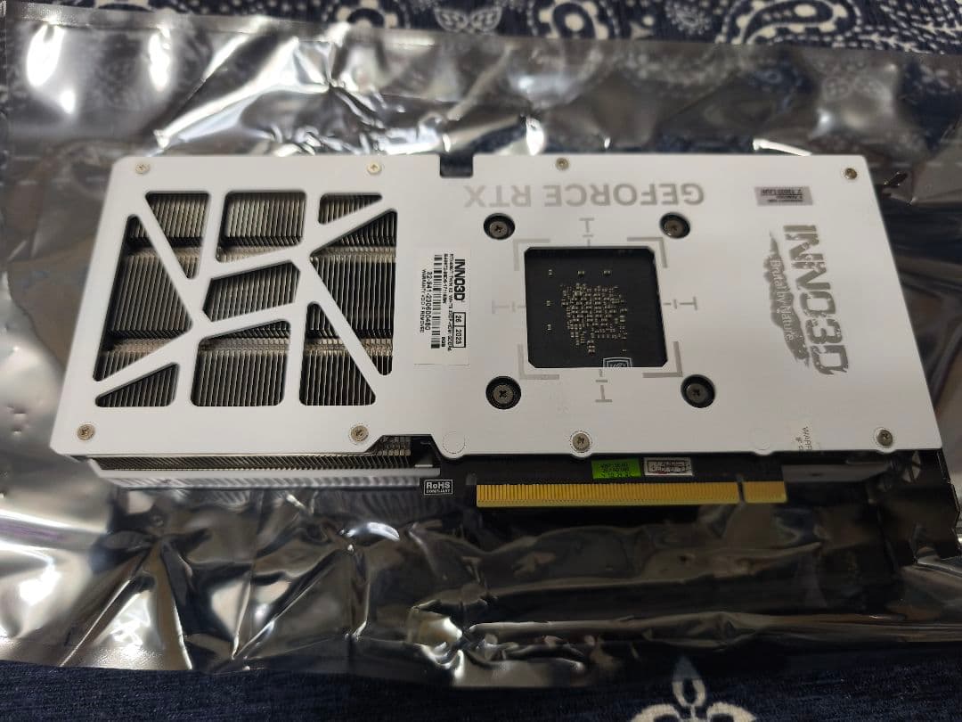 INNO3D GeForce RTX4060ti(8GB) ホワイトカラー