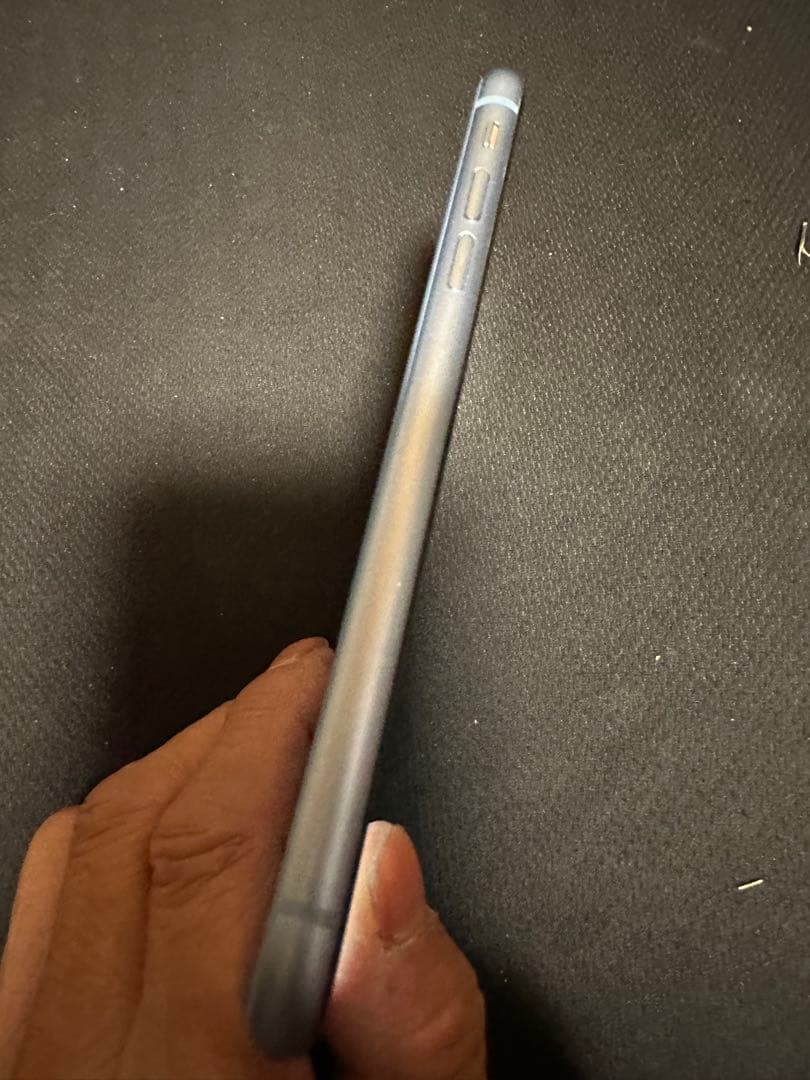 m*i様 Apple iPhone XR ブルー 64gb 本体