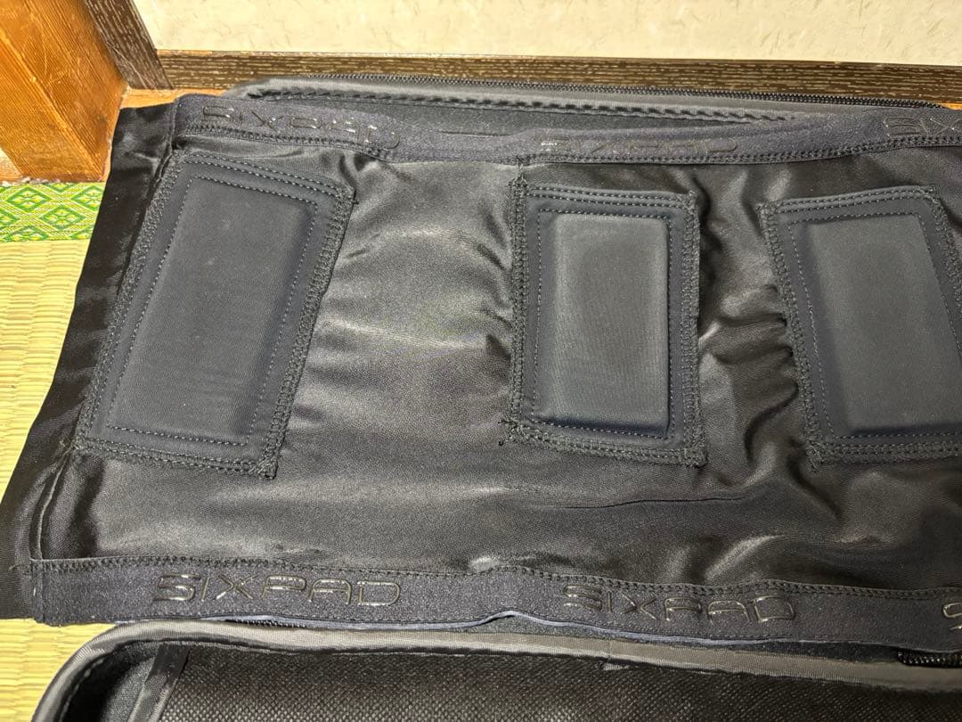 【極上美品】SIXPAD シックスパッド コアベルトMサイズ