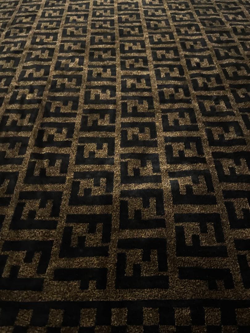 Fendi ロゴブランケット フェンディ　ブランケット　毛布　ズッカ柄