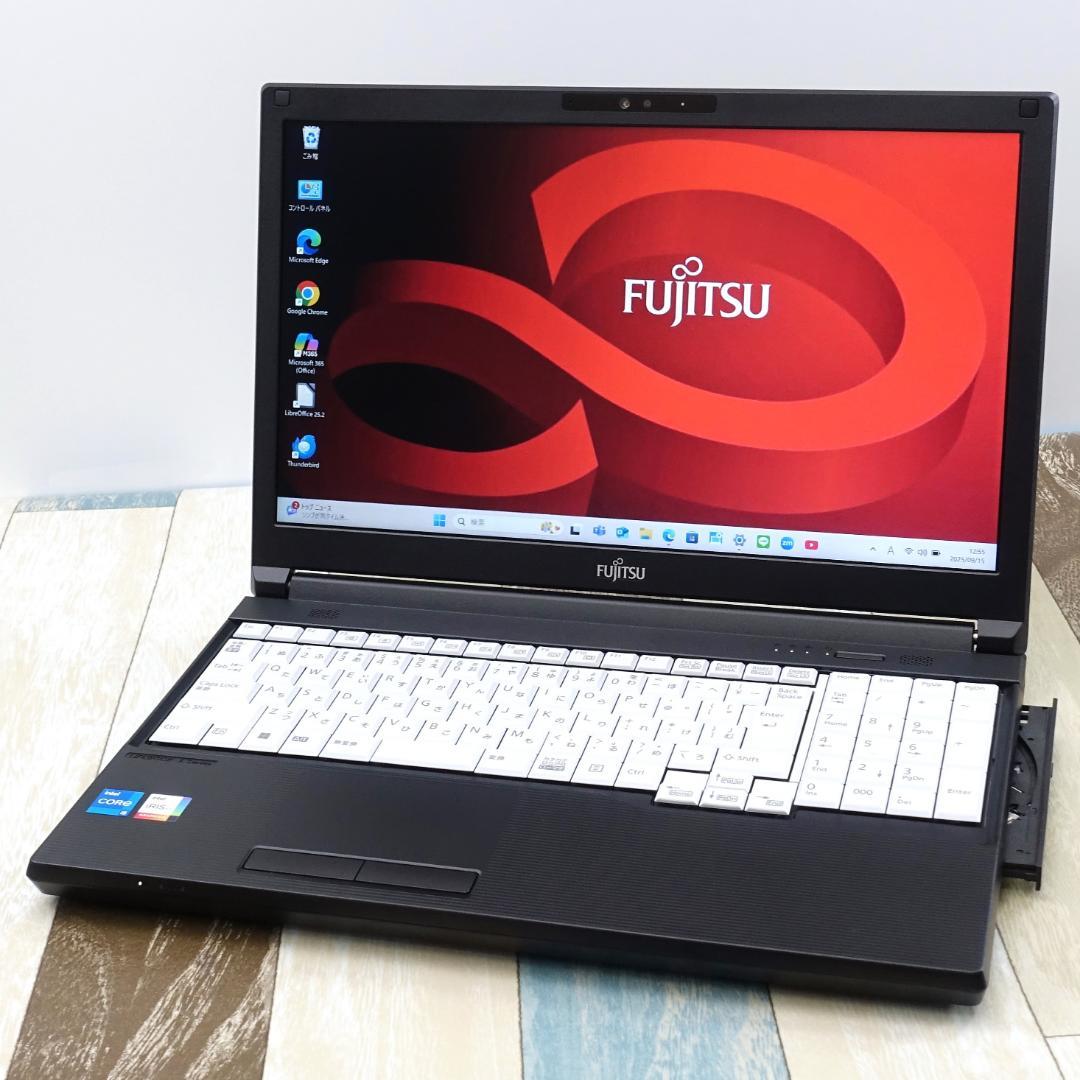 美品で神速の２０２３年製✨１２世代ｉ５に超高速新品ＳＳＤ５００ＧＢ＆大容量メモリ