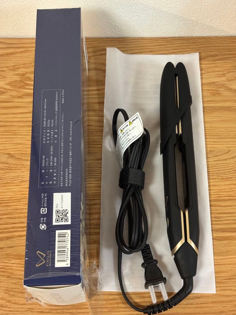 【美品】KINUJO絹女 W ストレートヘアアイロン ブラック　公式ガイド付き