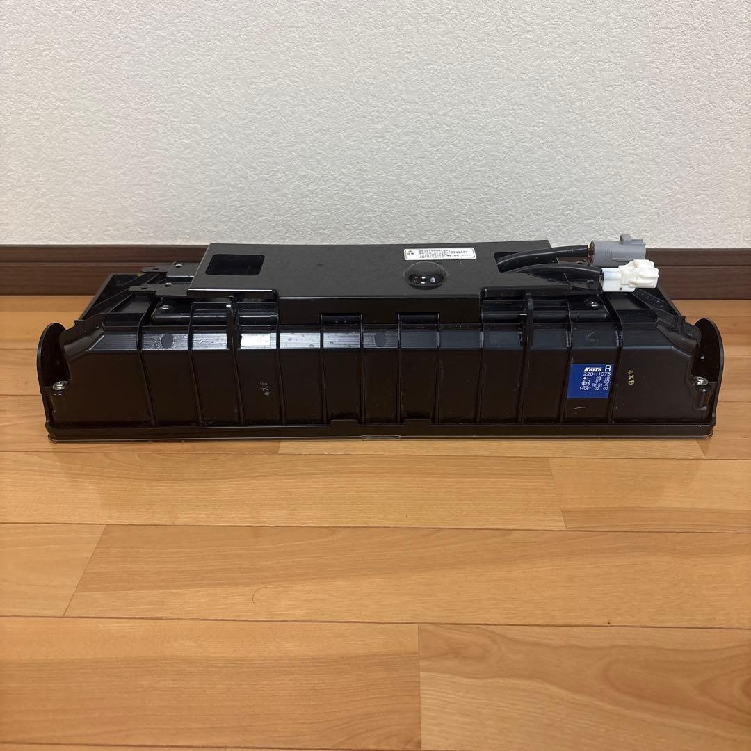 新車外し　小糸製作所　LEDテールランプ　ノーマルターン