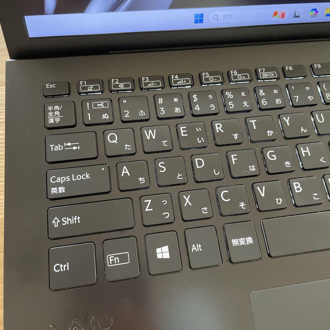 【準美品】VAIO pro PG 第8世代i5 メモリ8GB SSD256GB