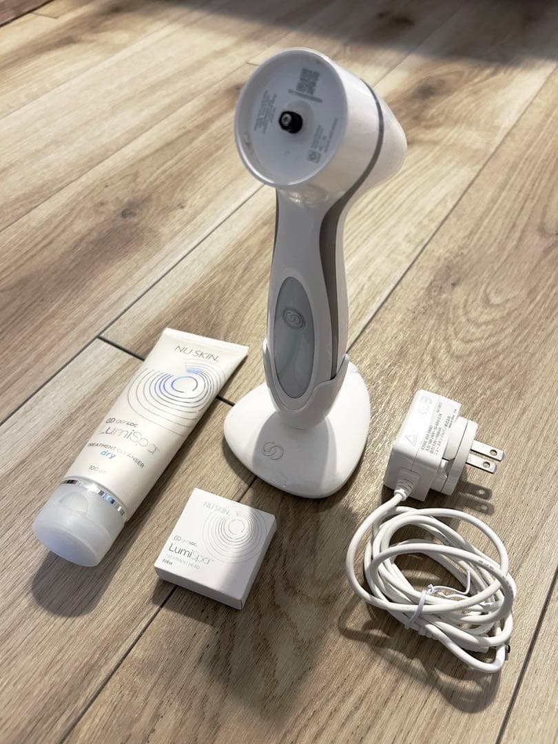 ニュースキン　ルミスパ　新品未使用のクレンザー、ヘッド付