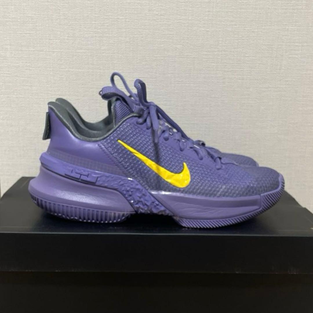 ZOOM AMBASSADOR 13【26.5cm】(US8.5)