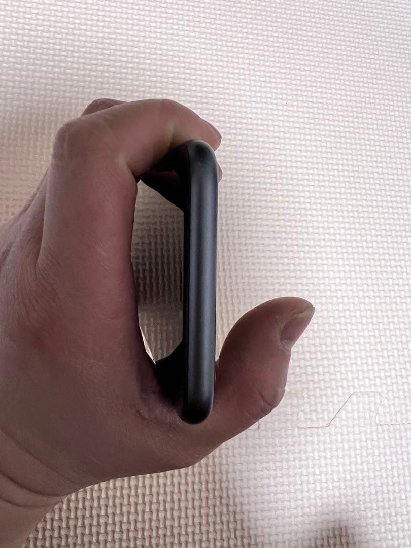 iPhone 11 64GB ブラック 本体 SIMロック解除