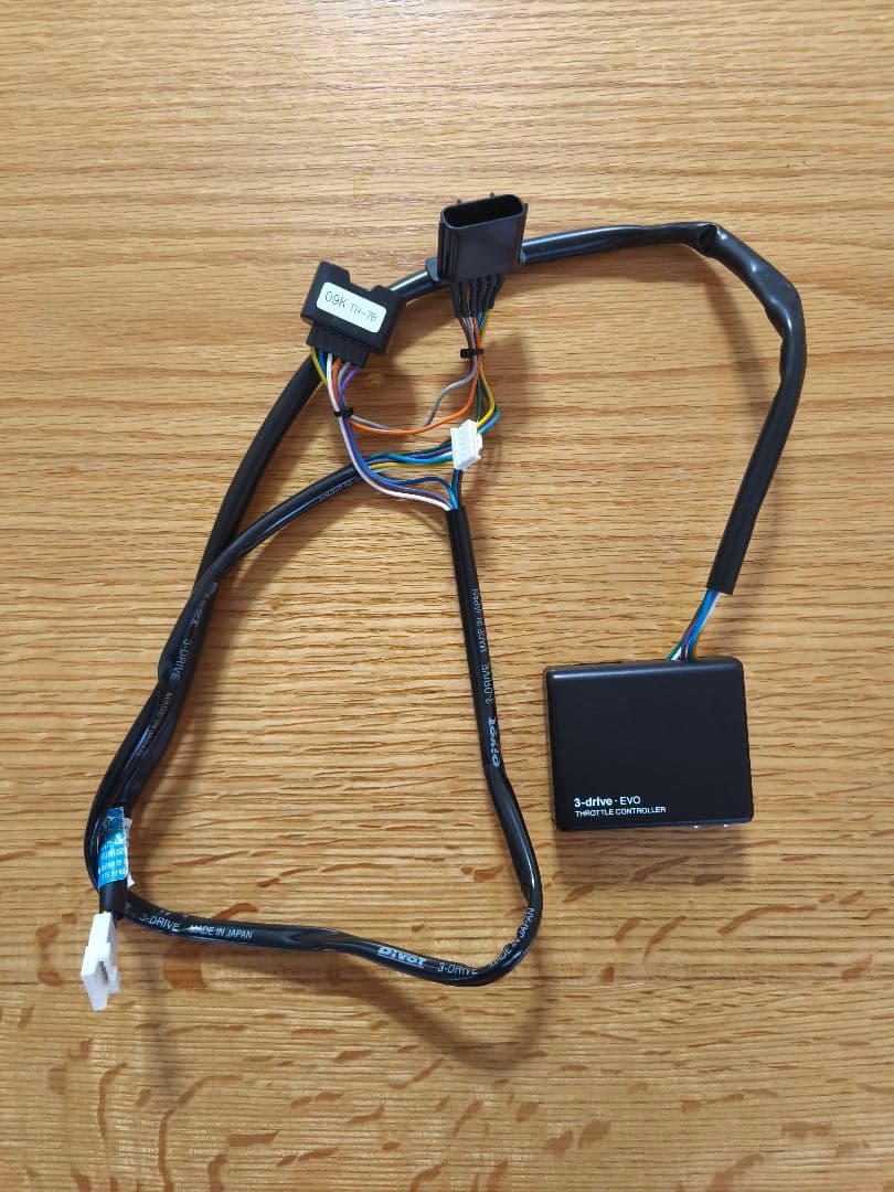 ピボット/PIVOT スロットルコントローラー　ホンダN-BOX JF3/4