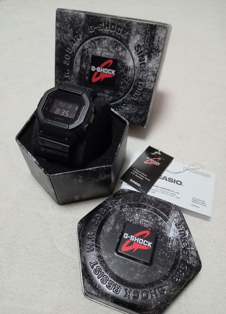 G-SHOCK　DW-5600BB　ブラック　9Hガラスフィルム装備　美品