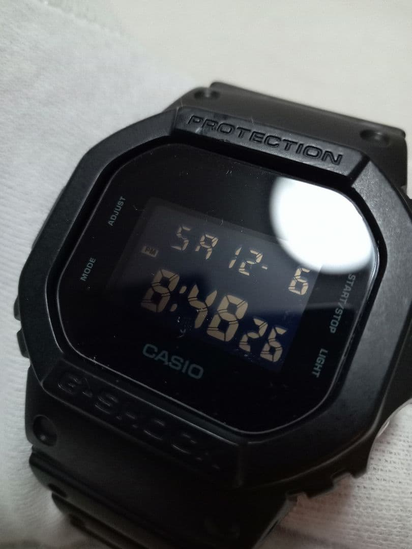 G-SHOCK　DW-5600BB　ブラック　9Hガラスフィルム装備　美品