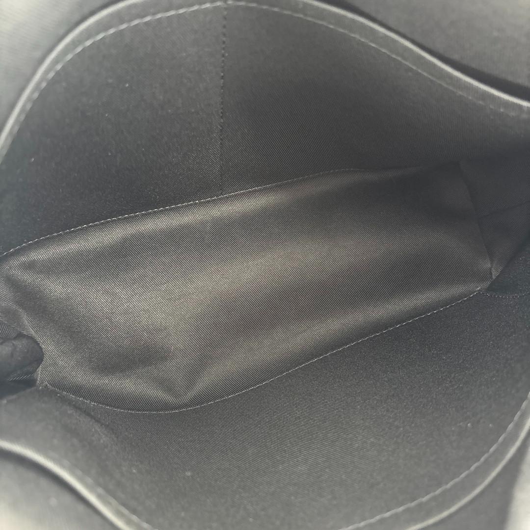 超極美品 ルイヴィトン ダミエアンフィニ ディスカバリー メッセンジャーMM