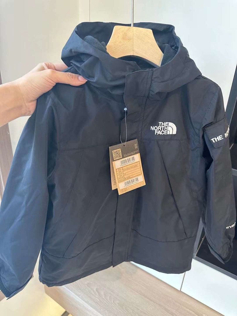 新品未使用　THE NORTH FACE ブラックジャケット130cm