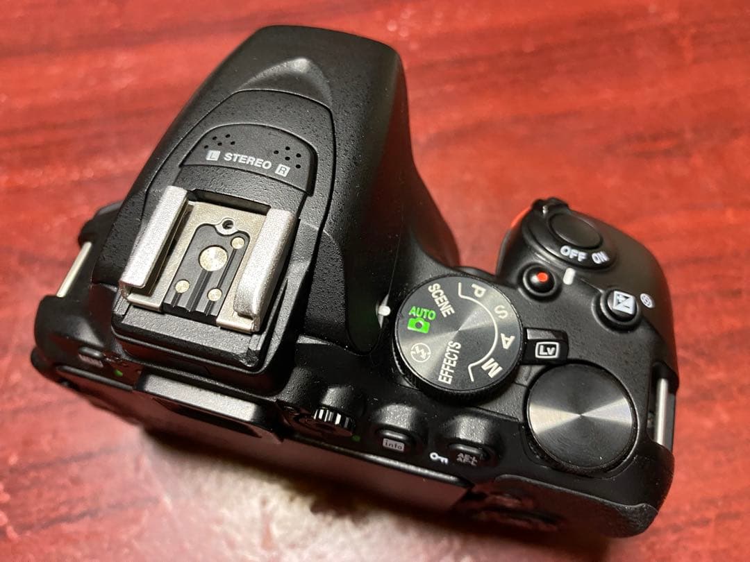 Nikon D5600 18-55 VR＋70-300 VR ズームキット