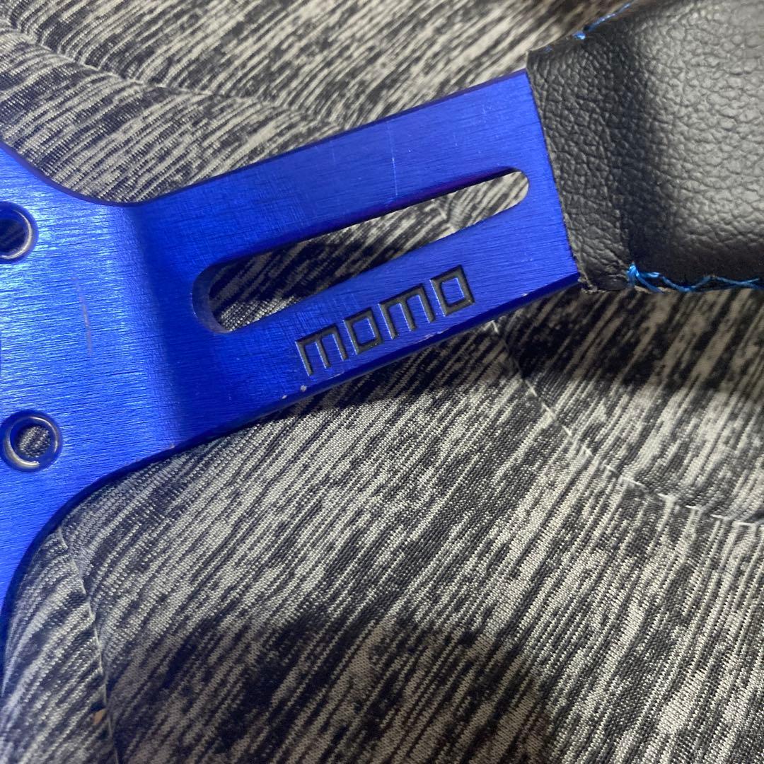 momo ドリフト ステアリング 黒/青 今日限定セール