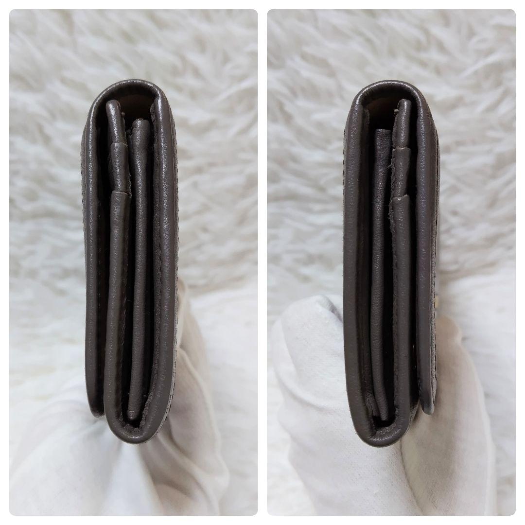 レア美品✨プラダ◇バイカラーフラップ長財布ソフトレザーゴールド金具グレーベージュ