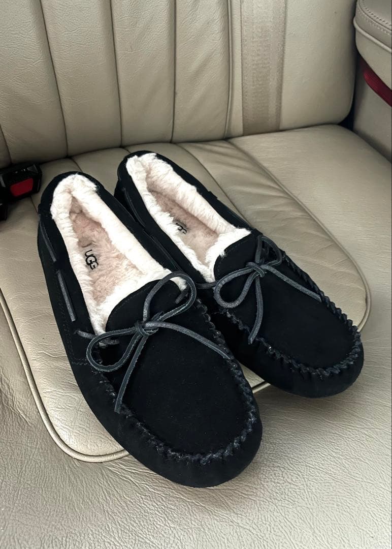 UGG モカシン UK8 新品未使用　ドライビングシューズにも！