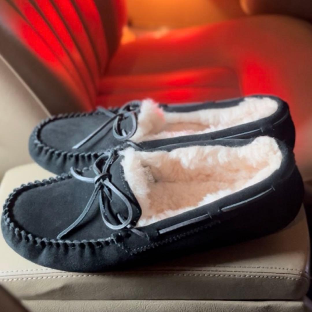 UGG モカシン UK8 新品未使用　ドライビングシューズにも！