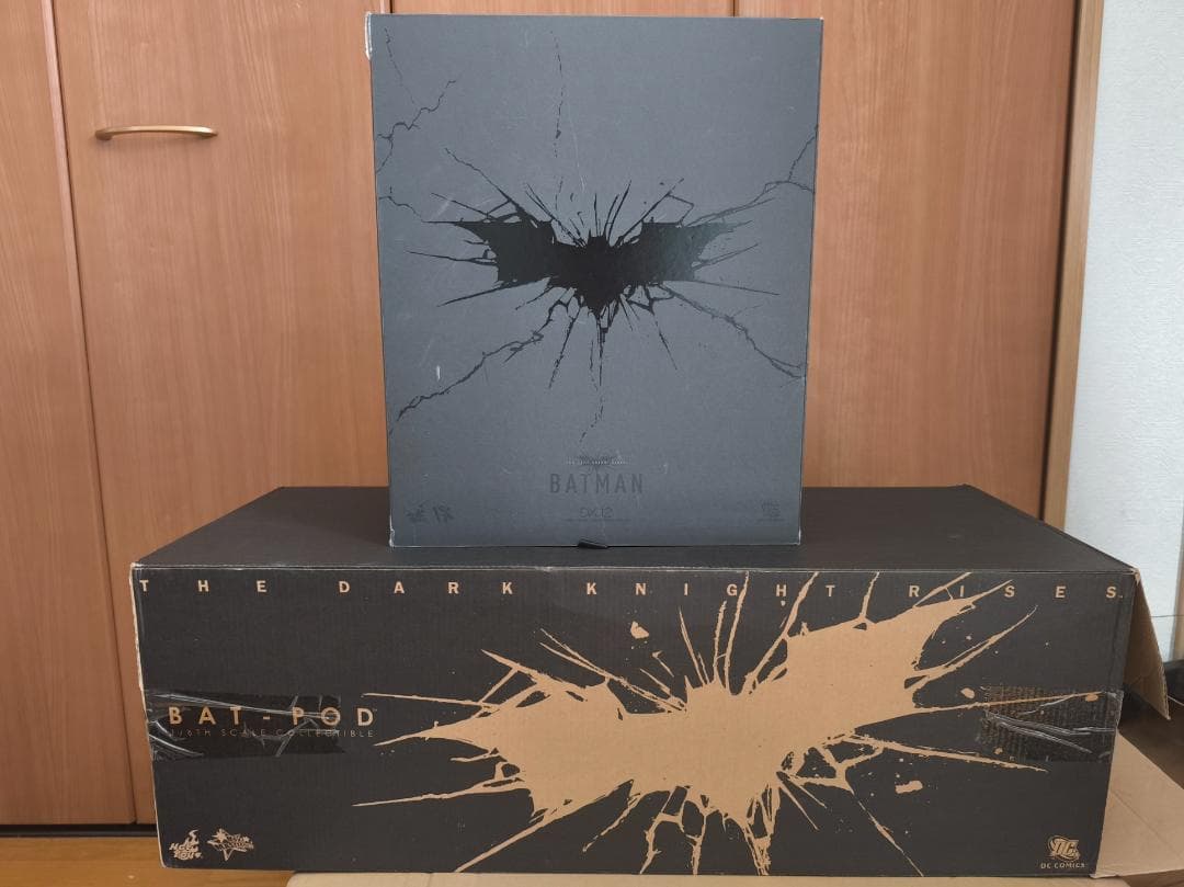 ホットトイズ ダークナイト ライジング DX#12 バットマン ＆ バットポッド