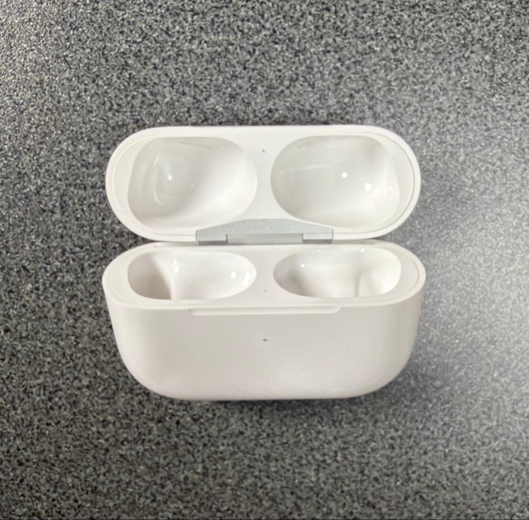 Apple AirPods Pro 第2世代 lightningコネクト