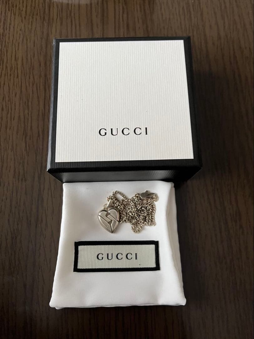 E*中様 GUCCI シルバー ハート型ネックレス　シルバー925！！