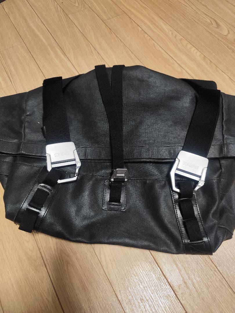 BROOKS、多機能バッグ