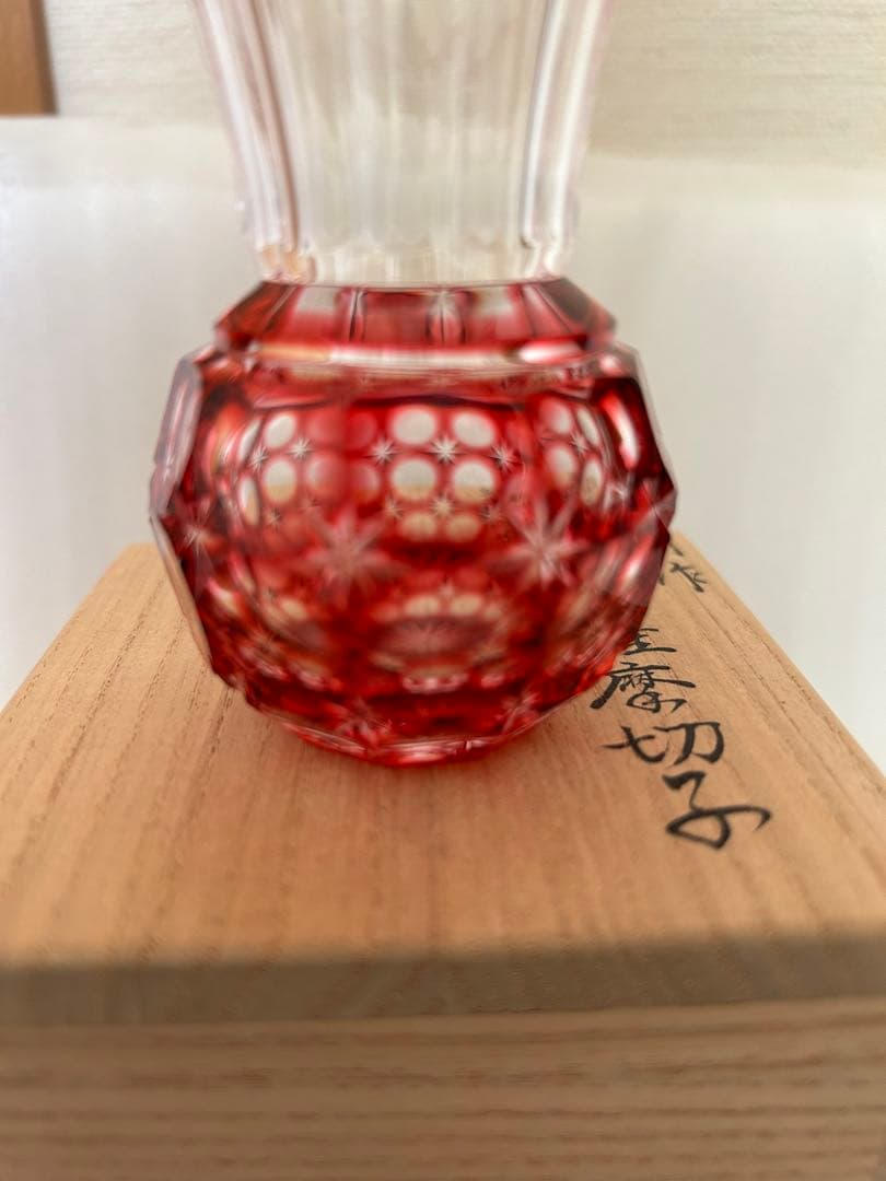 専用です　薩摩切子 色被せガラス 金赤☆花入れ 花瓶　一輪挿し