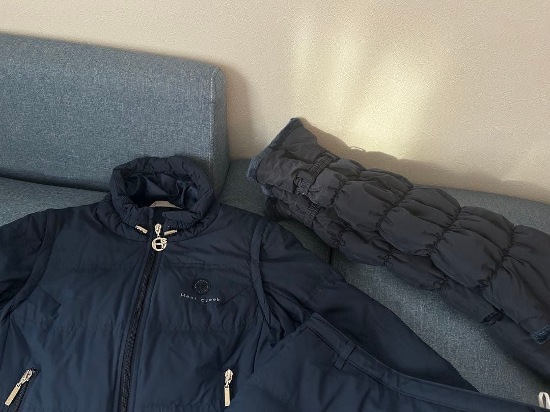 マリクレール　レッグウォーマー　ヒールクリーク　ダウンセットアップ　定価10万