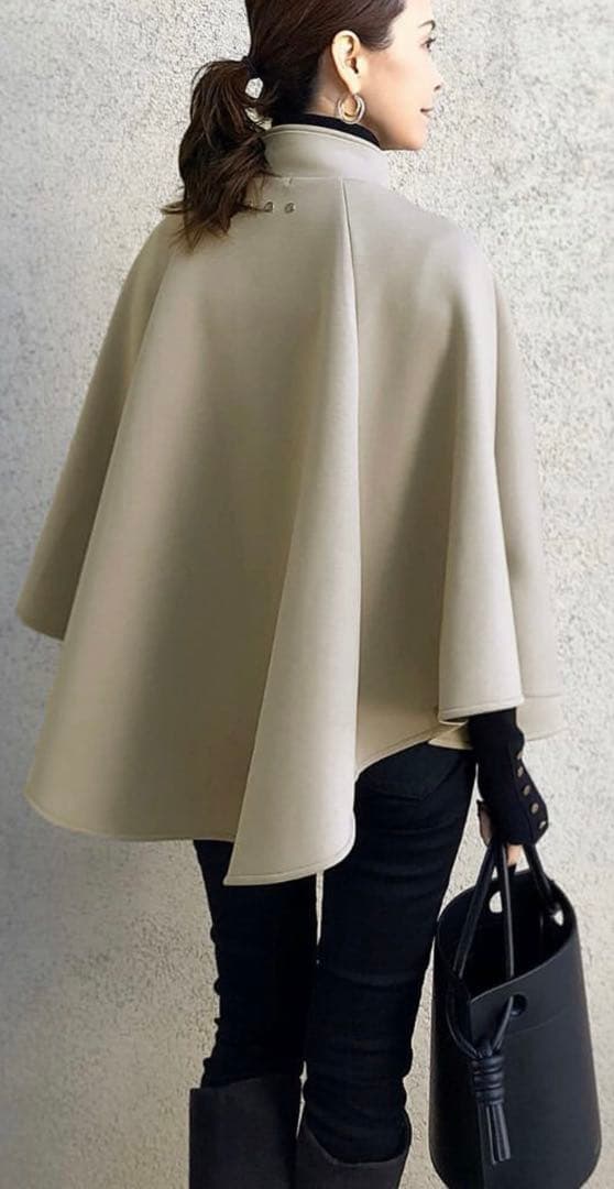 akko3839×Sov⭐︎ダブスタ⭐︎ポンチョ⭐︎ベージュ（美品）