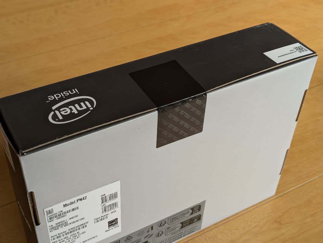 【新品】ASUSミニPC PN42 ファンレス