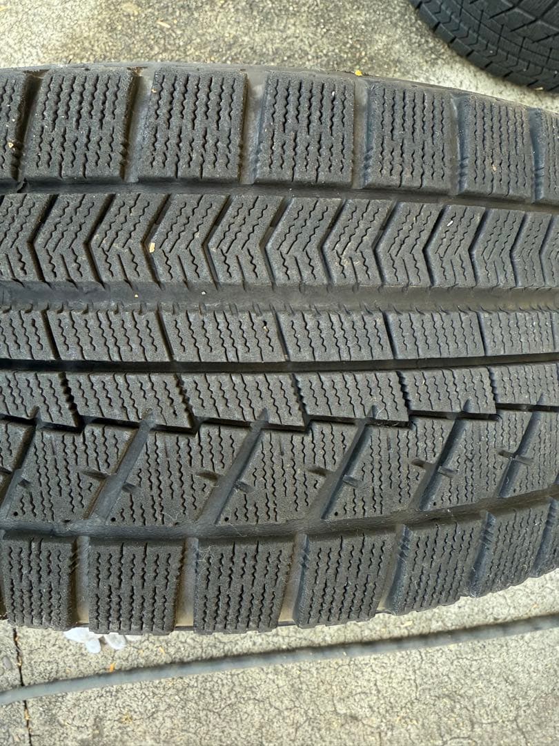 MINI 18インチ ブラックホイール BLIZZAKタイヤ