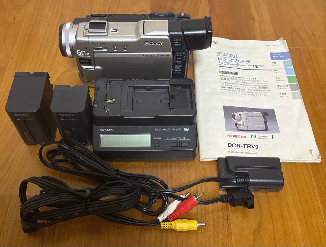 【動作確認済】SONY Handycam DCR-TRV9 本体、バッテリー他