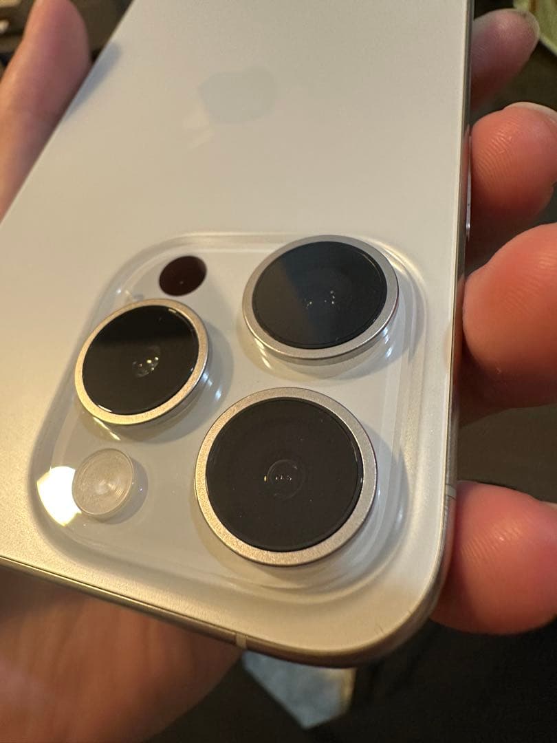 Apple iPhone 15 Pro 本体　128GB 美品