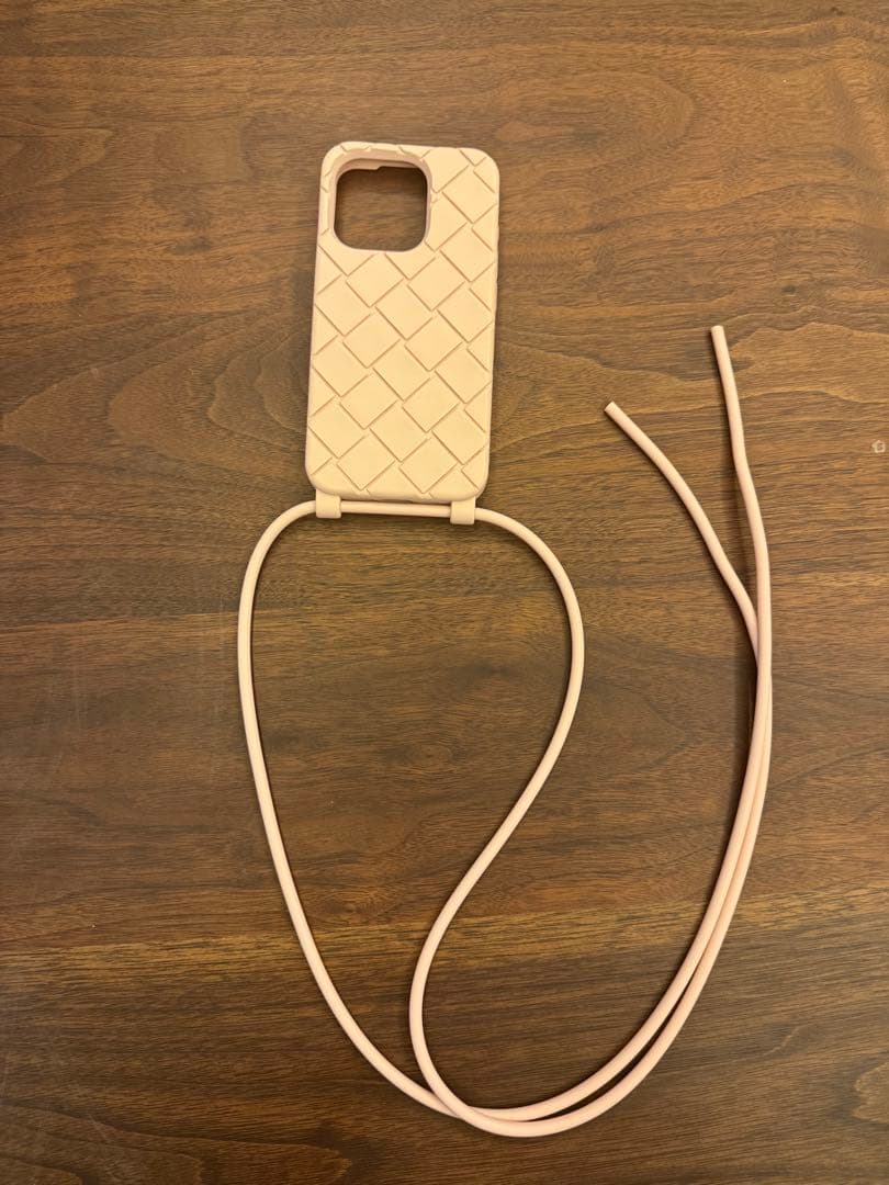 ボッテガヴェネタiPhone15proケース