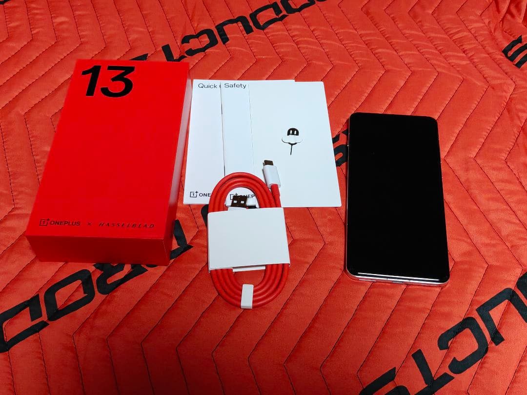 OnePlus 13 ホワイト　グローバル版 16GB 512GB SIMフリー