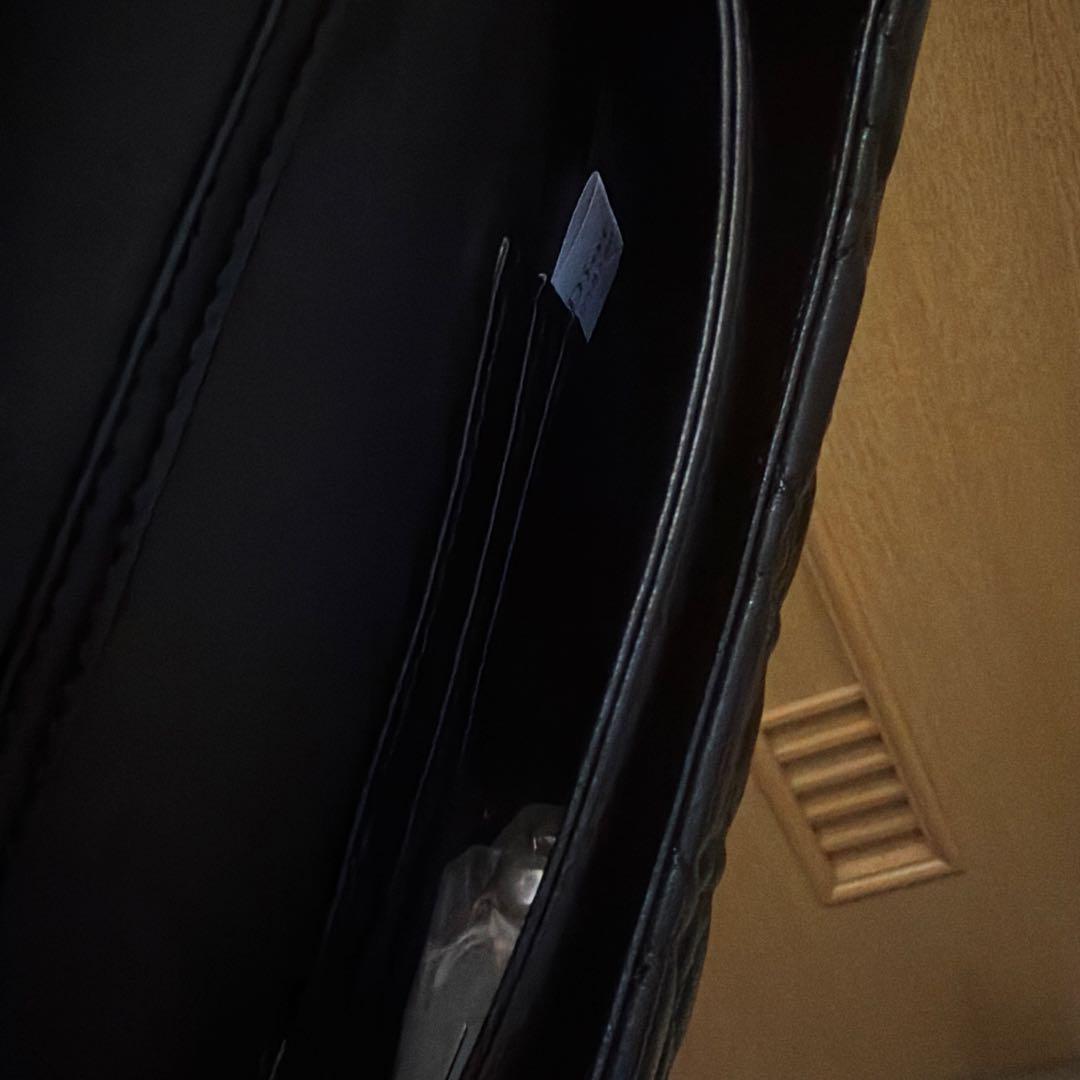 ブラック ショルダーバッグ