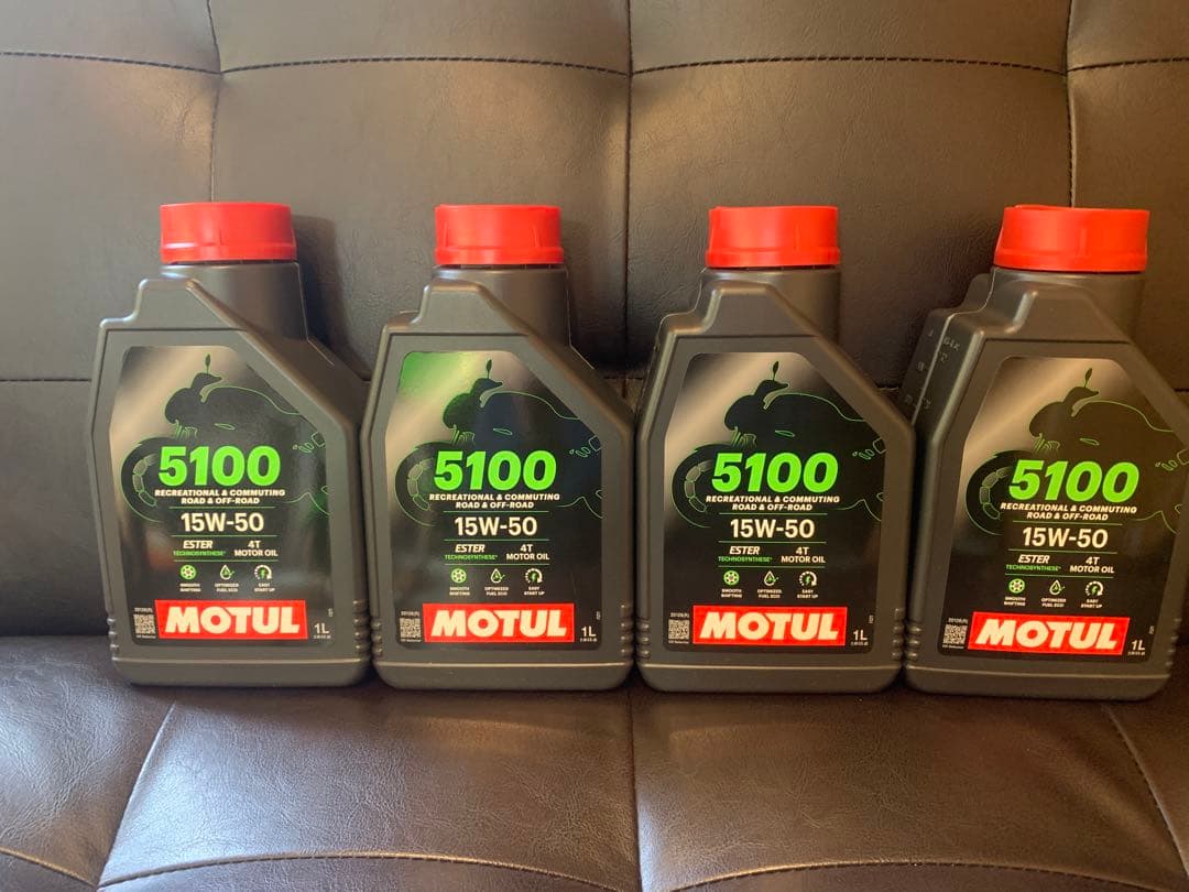 MOTUL 5100 15W-50 エンジンオイル 4本セット