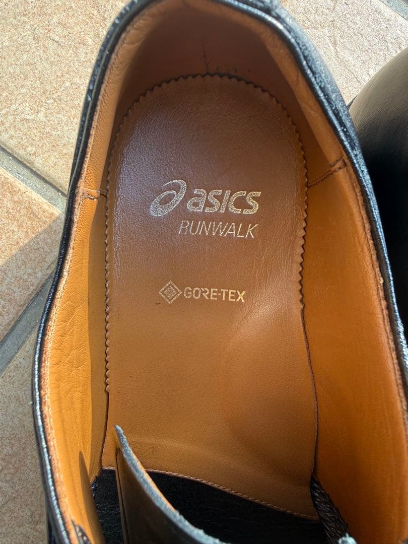ASICS ブラック ドレスシューズ　ランウォークゴアテックス￼