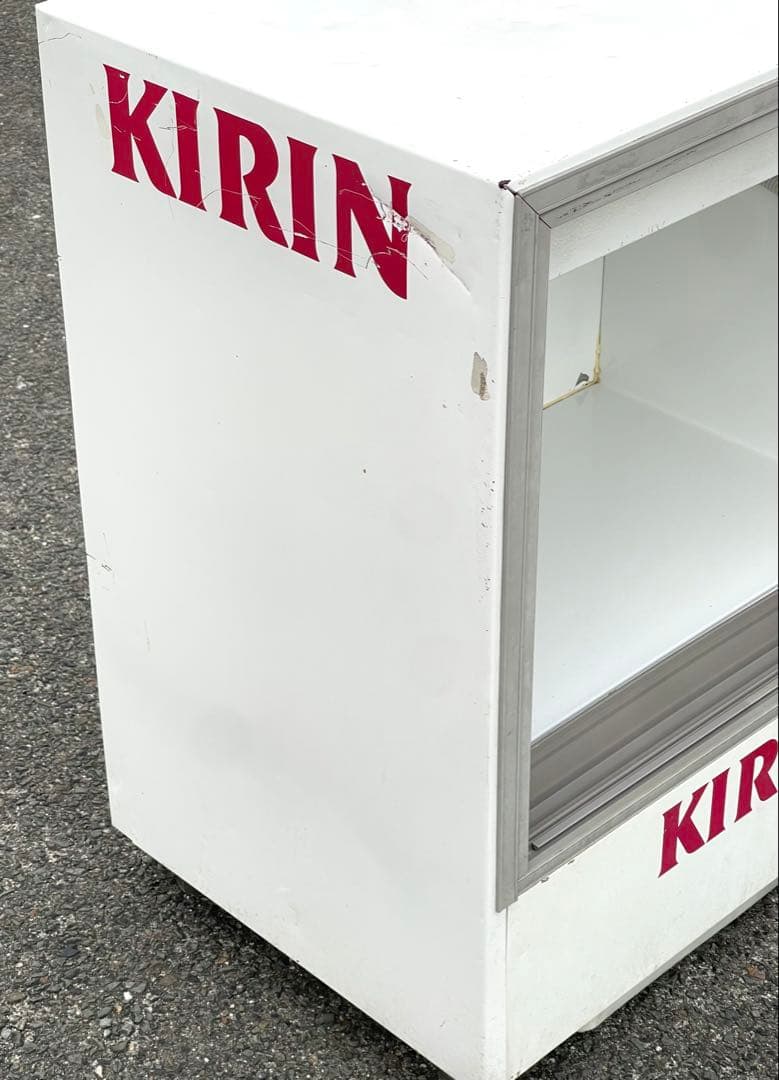 chaki　KIRINロゴ♪ サンヨー　冷蔵ショーケース　SMR-S36F