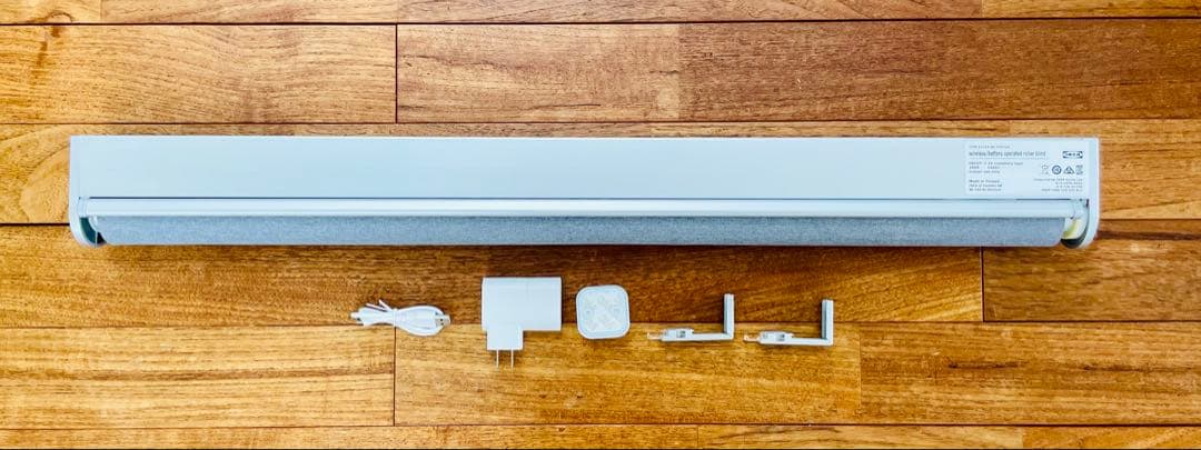 IKEA イケア FYRTURフィルトゥール 80x195cm電動遮光ブラインド