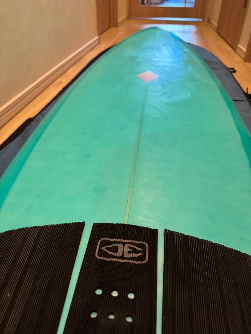 ツインピン　サーフボード　6’2”