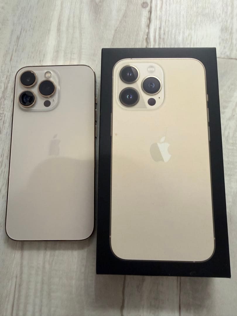 スマートフォン本体 iPhone 13pro 256G gold